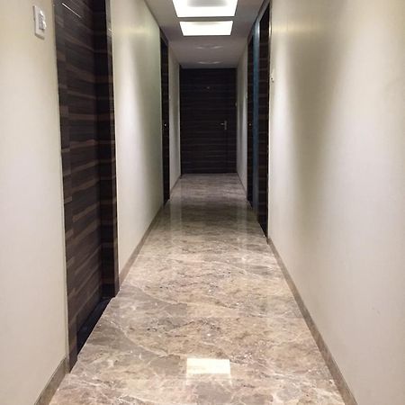 Malad Hotel Shalimar מראה חיצוני תמונה